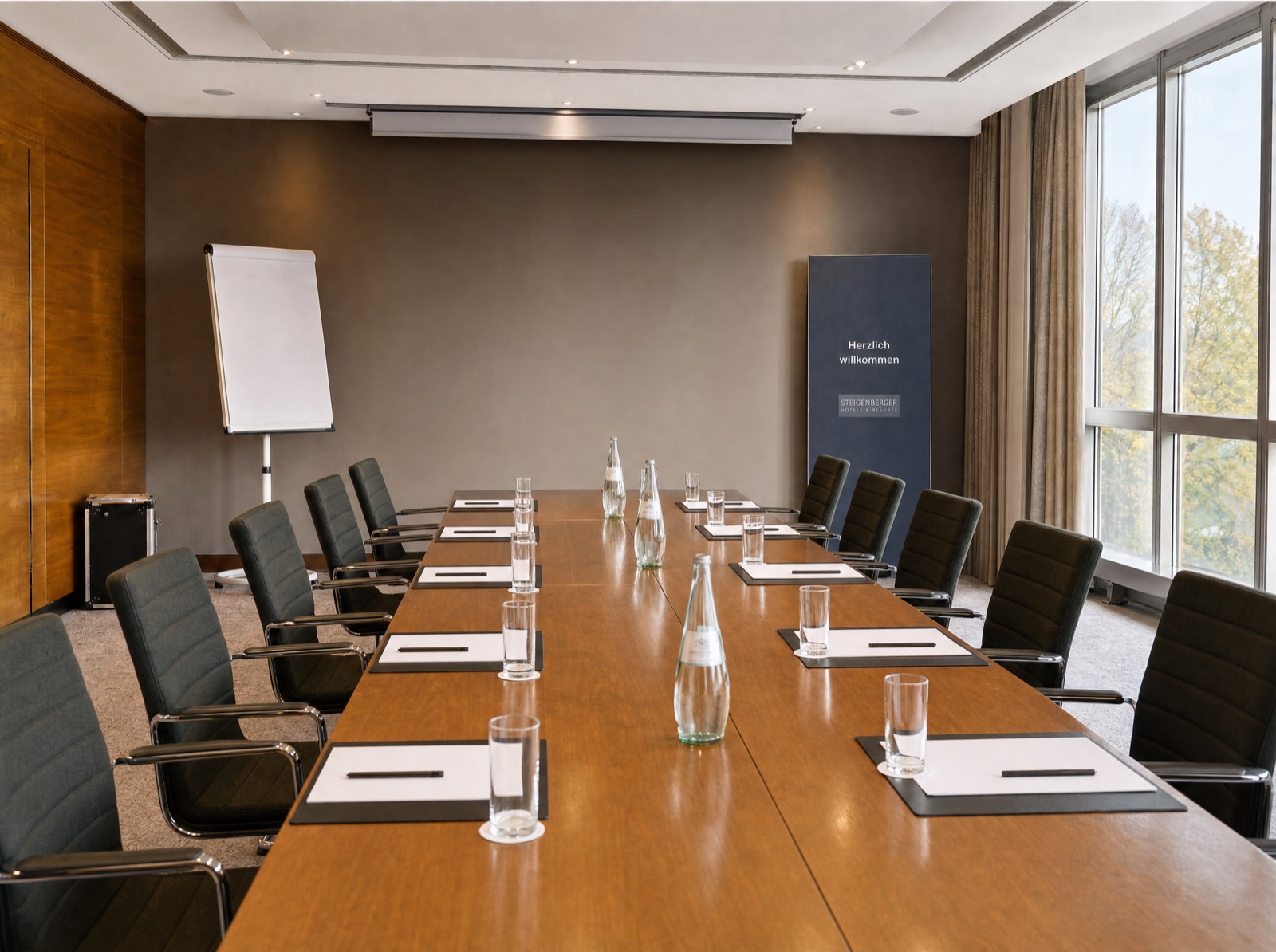 Konferenzraum nach Reinigung